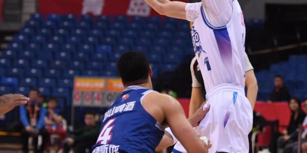 CBA常规赛：青岛崂山啤酒胜宁波町渥|青岛市|宁波町渥队|青岛崂山啤酒队|男子篮球|篮球职业联赛_新浪体育_新浪新闻